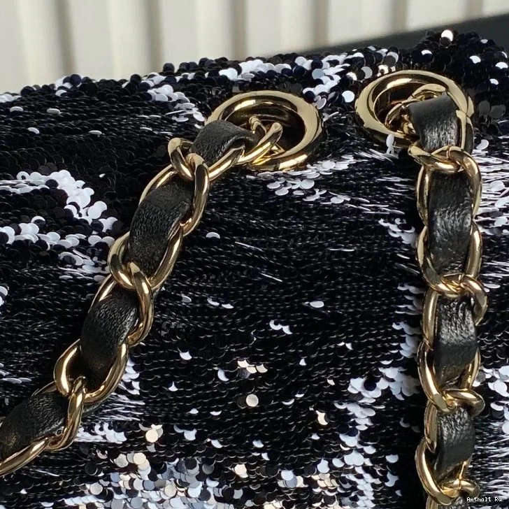 CF Chanel Series Bold Bags 55129 0719